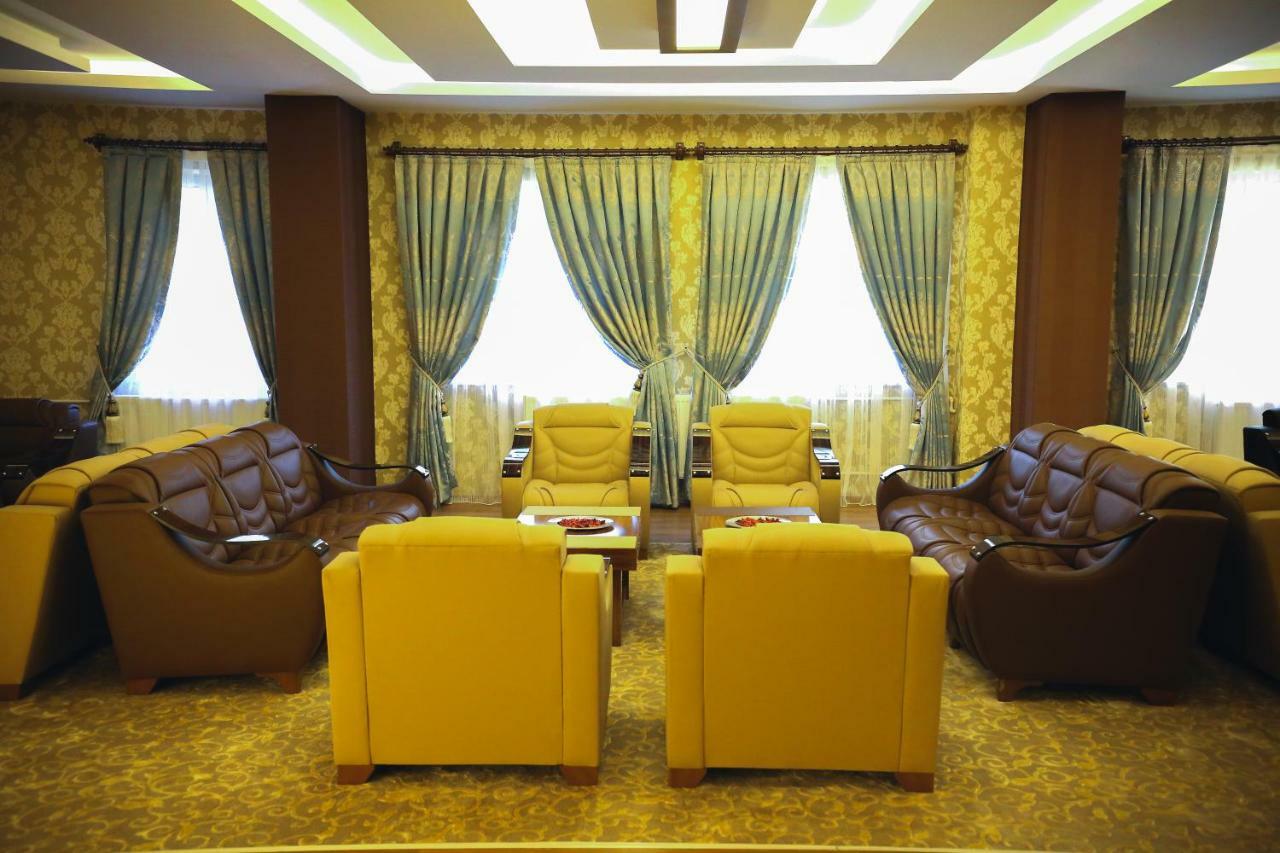 Taht Palace Hotel Van Extérieur photo